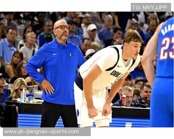 独行侠宣布裁掉小丹尼斯史密斯班顿与厄尔三名球员以调整阵容